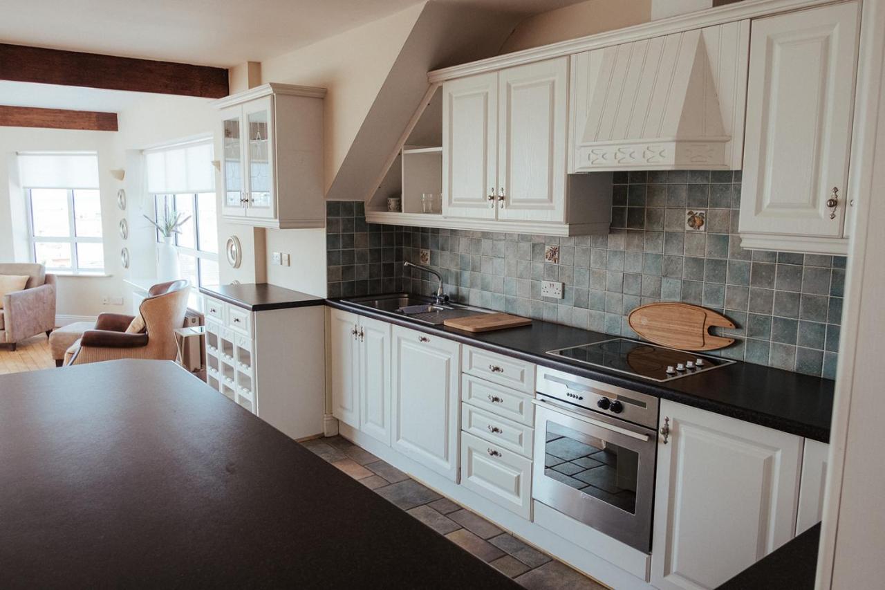 Lehinch Lodge Lahinch Ngoại thất bức ảnh