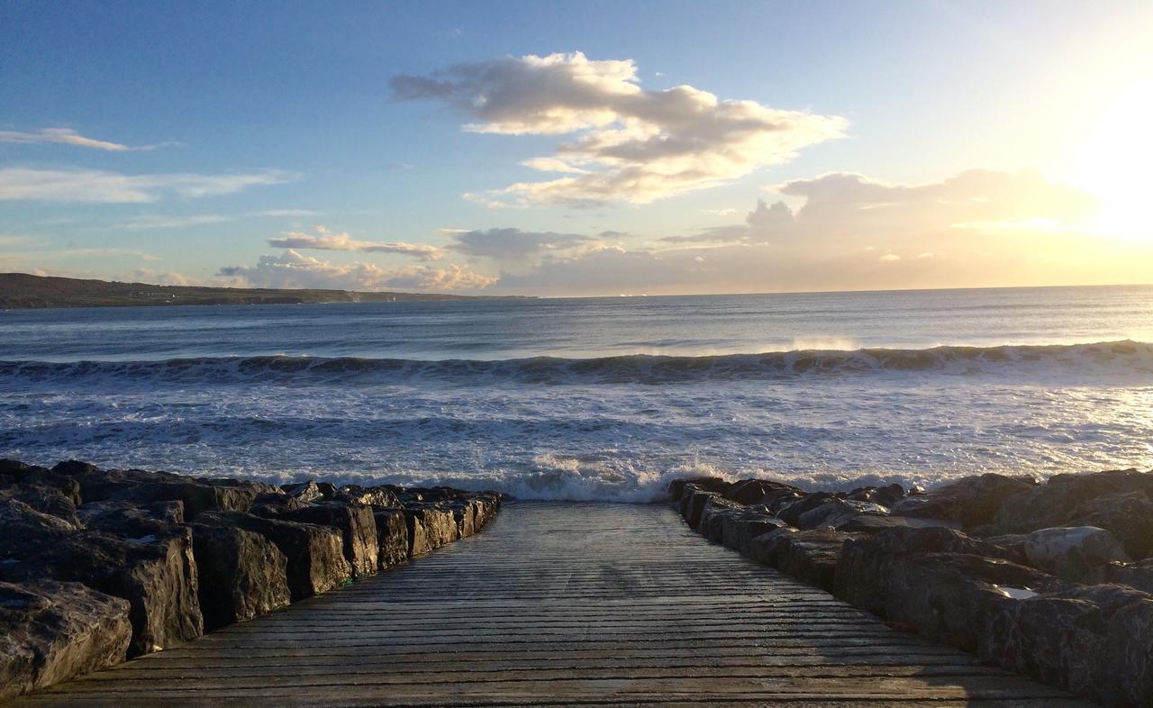 Lehinch Lodge Lahinch Ngoại thất bức ảnh