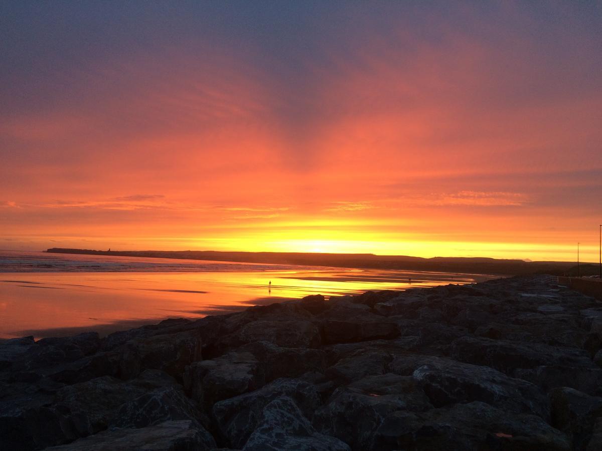 Lehinch Lodge Lahinch Ngoại thất bức ảnh